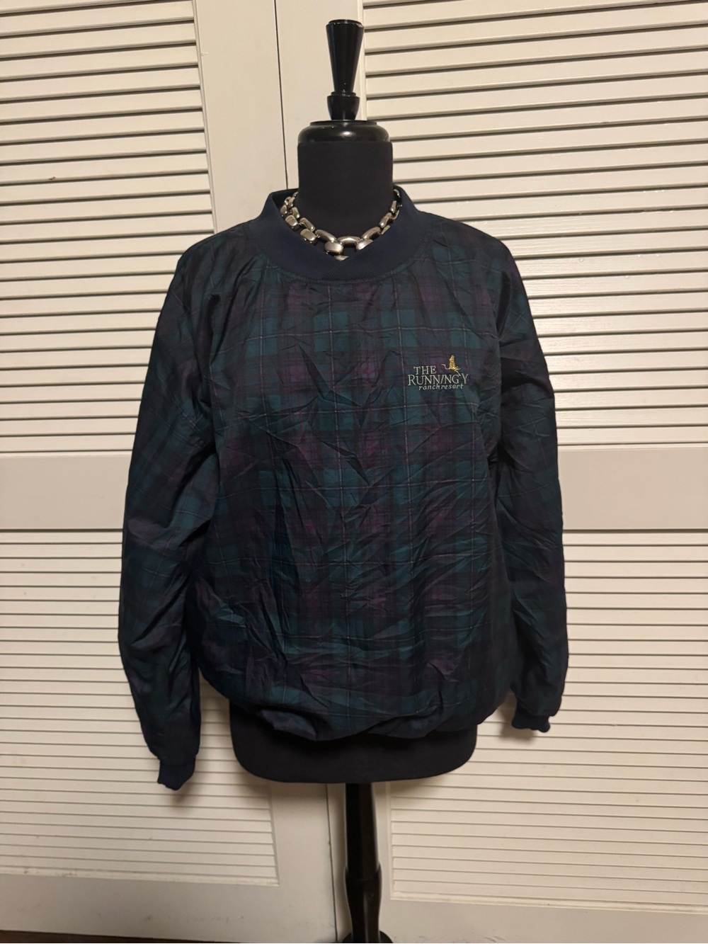 Lightweight Plaid Pullover Jacket in Navy/Green -